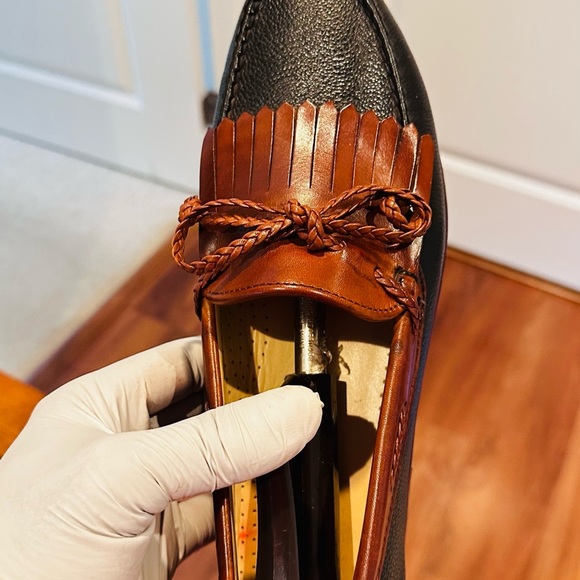 Allen Edmonds Brown and Black Leather Loafers - Picture 11 of 16
